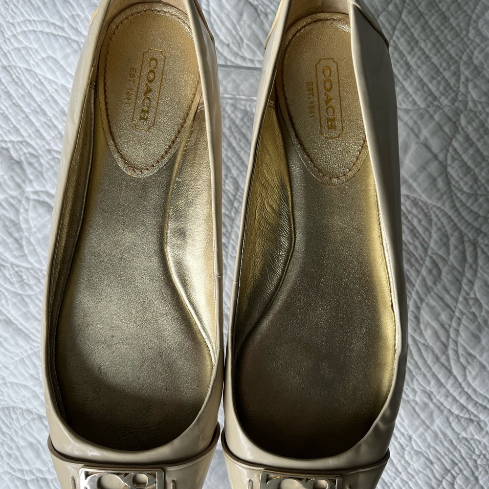Coach Flats - Picture 2 of 10